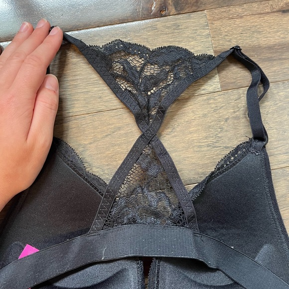 Racerback lace bralette - Picture 3 of 3